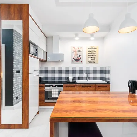 Miedzynarodowa 31a By Homeprime Daire *