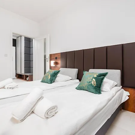 Miedzynarodowa 31a By Homeprime Apartament