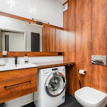 Miedzynarodowa 31a By Homeprime Apartment *