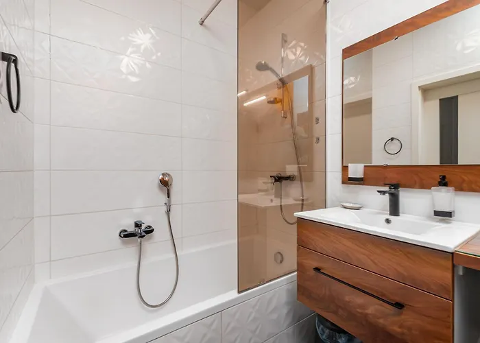 Miedzynarodowa 31a By Homeprime 바르샤바